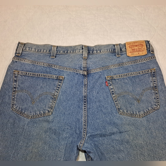 Levi's 550 Relaxed-Fit Big Man's Jeans 44x30 Blue Straight Slightly Distressed - Picture 7 of 12